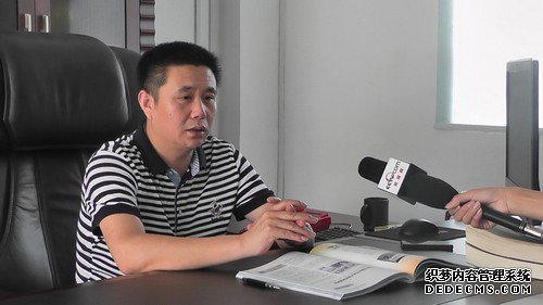 图为：汉斯顿总经理詹辉肆先生接受采访
